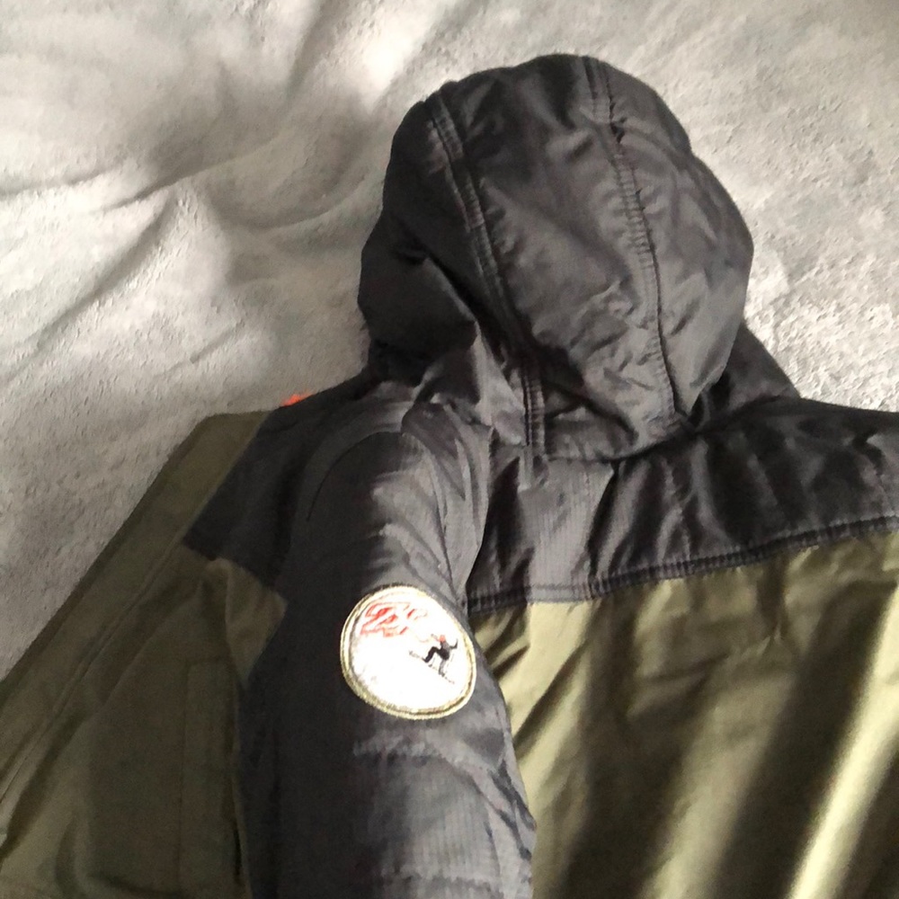 Jacket - Picture 4 of 4